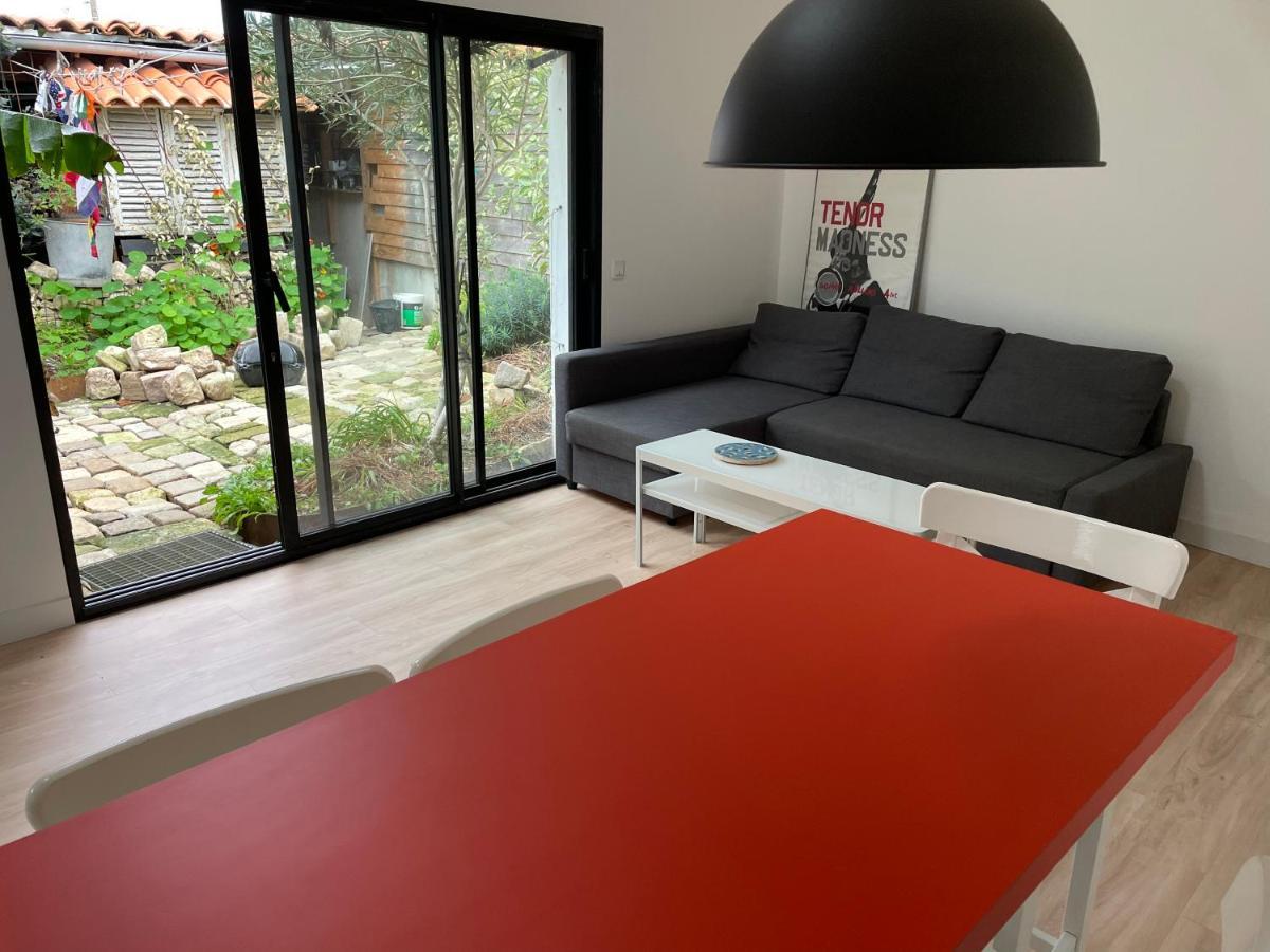 Maison Independante Avec Jardin, Tres Calme, Centre Ville La Rochelle ลาโรแชล ภายนอก รูปภาพ